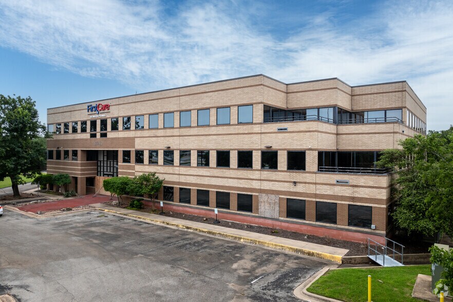 12940 Research Blvd, Austin, TX à vendre - Photo principale – Image 1 sur 4