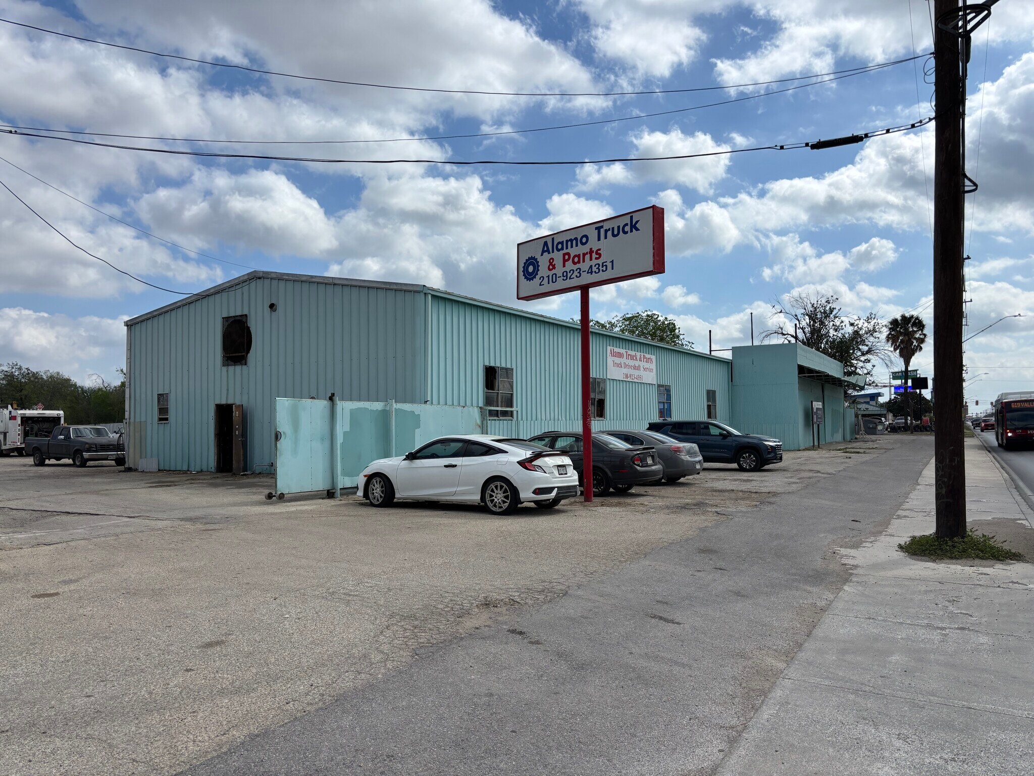 3507 SW Military Dr, San Antonio, TX à vendre Photo principale– Image 1 sur 4