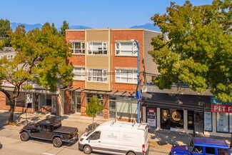 Plus de détails pour 3155-3159 Kingsway, Vancouver, BC - Local commercial à vendre