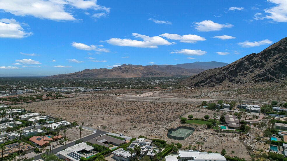 Ramond Rd, Palm Springs, CA à vendre - Photo de l’immeuble – Image 3 sur 5