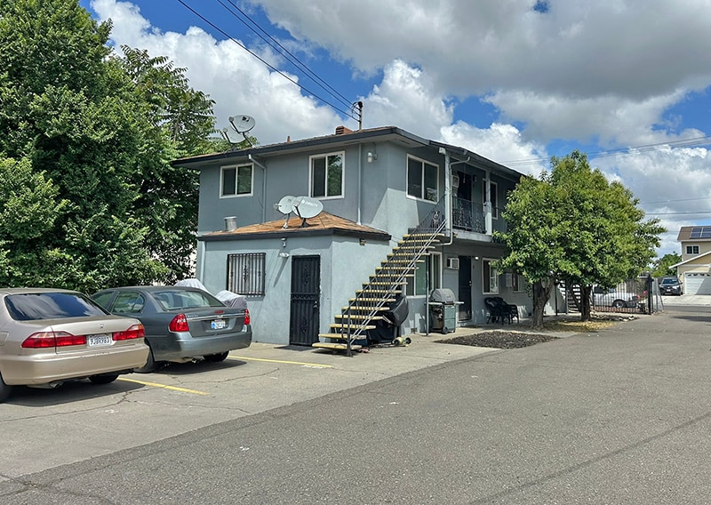 3836 43rd Ave, Sacramento, CA à vendre Photo de l’immeuble– Image 1 sur 6