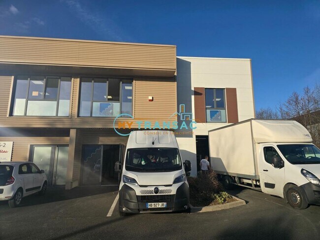 Plus de détails pour Local d'activités, Industriel/Logistique à louer
