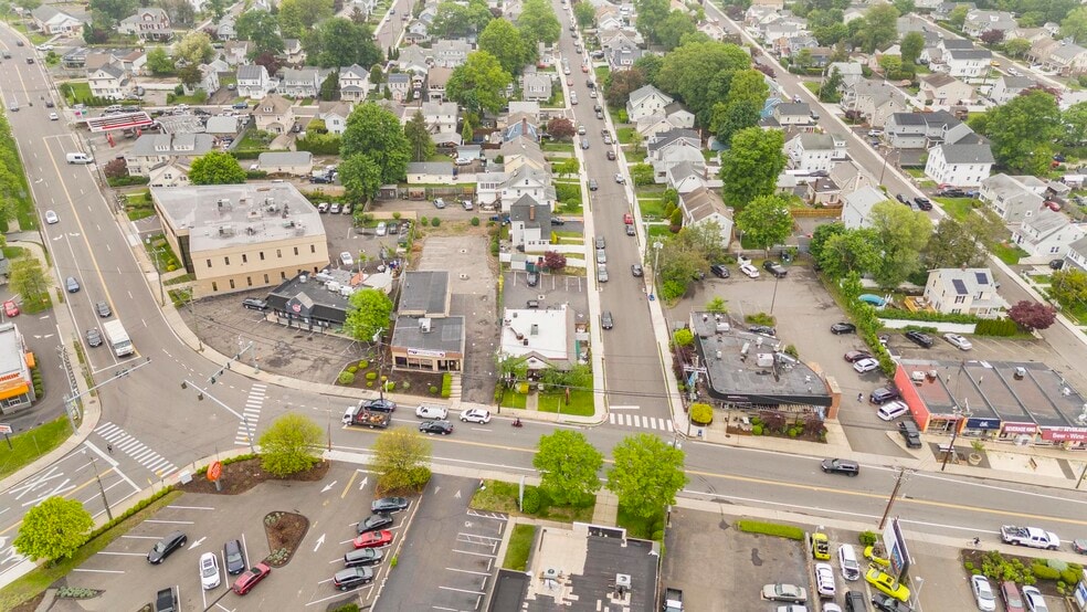 186 Main St, Norwalk, CT à vendre - Photo de l’immeuble – Image 3 sur 13