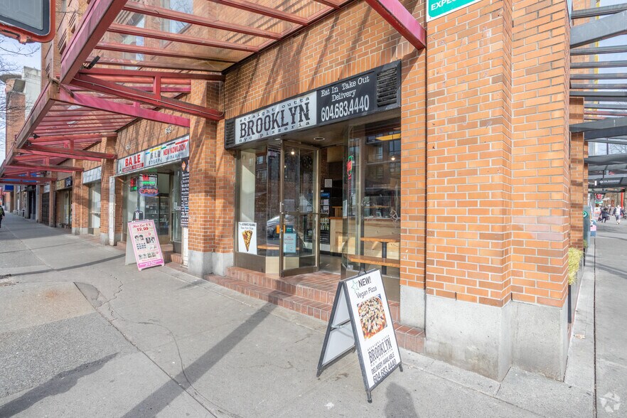 211-213 Georgia St E, Vancouver, BC à louer - Photo de l’immeuble – Image 3 sur 5