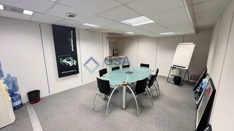 Bureau dans Évry-Courcouronnes à louer - Photo intérieure – Image 2 sur 7