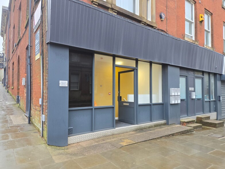 99-101 Union St, Oldham à louer - Photo de l’immeuble – Image 2 sur 3