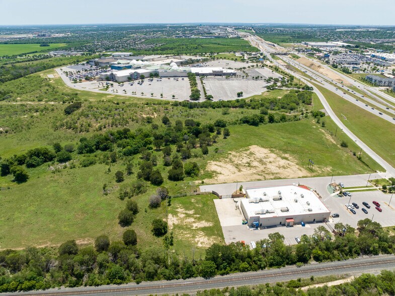 N Loop 1604 E, San Antonio, TX à vendre - Photo de l’immeuble – Image 2 sur 9