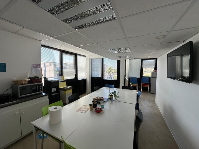 Bureau dans Nice à louer - Photo de l’immeuble – Image 2 sur 13