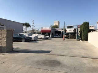 Plus de détails pour 8117 Phlox St, Downey, CA - Industriel/Logistique à vendre