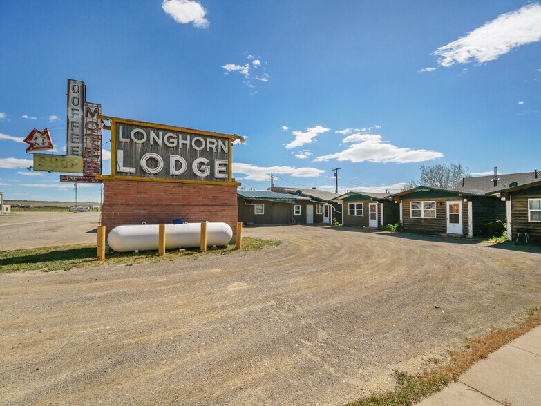 365 4th St, Rock River, WY à vendre - Photo de l’immeuble – Image 2 sur 25