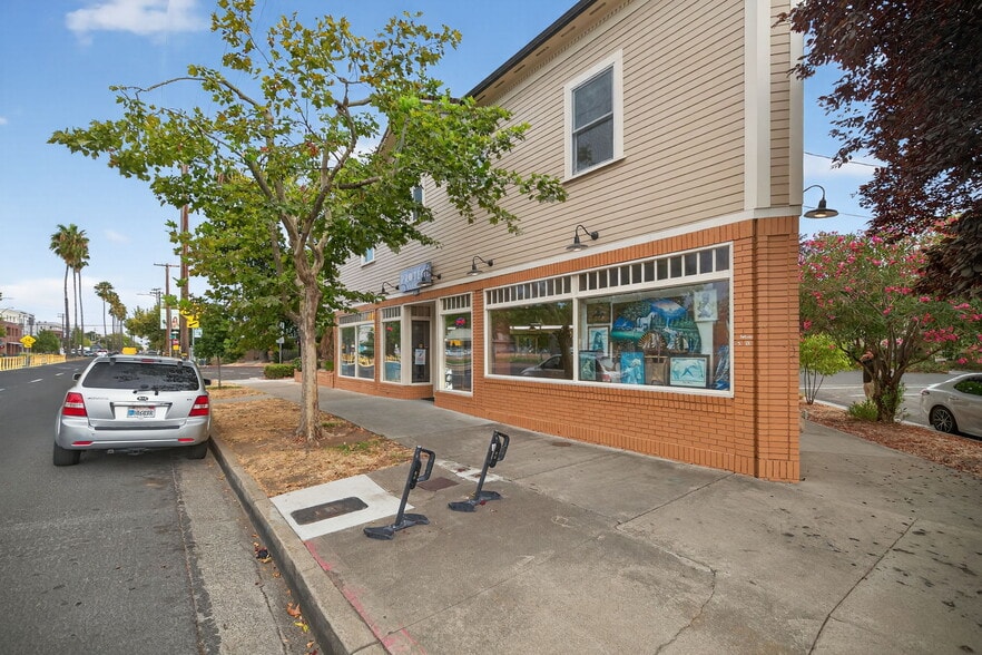3300 Broadway St, Sacramento, CA à vendre - Photo de l’immeuble – Image 2 sur 43