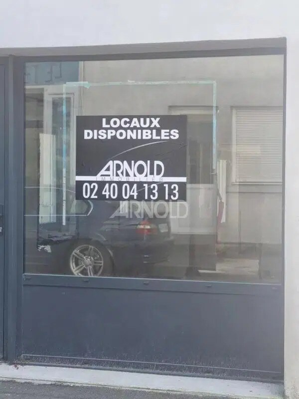 Plus de détails pour Local commercial à louer