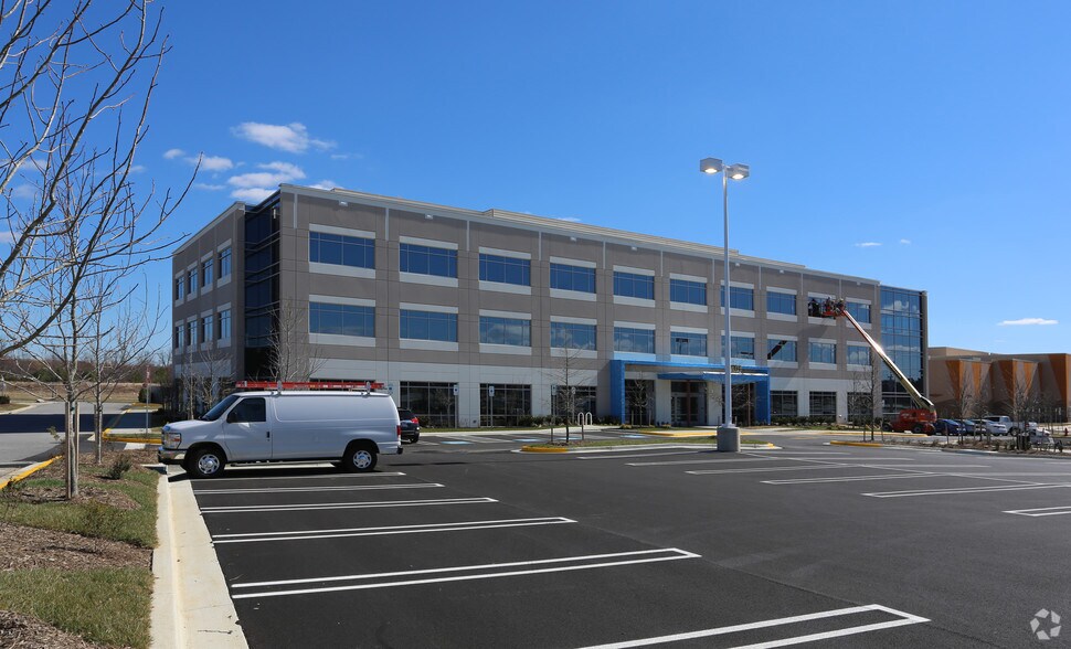 7704 Matapeake Business Dr, Brandywine, MD à louer - Photo de l’immeuble – Image 3 sur 13