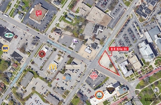 Plus de détails pour 8 E Erie St, Painesville, OH - Local commercial à louer