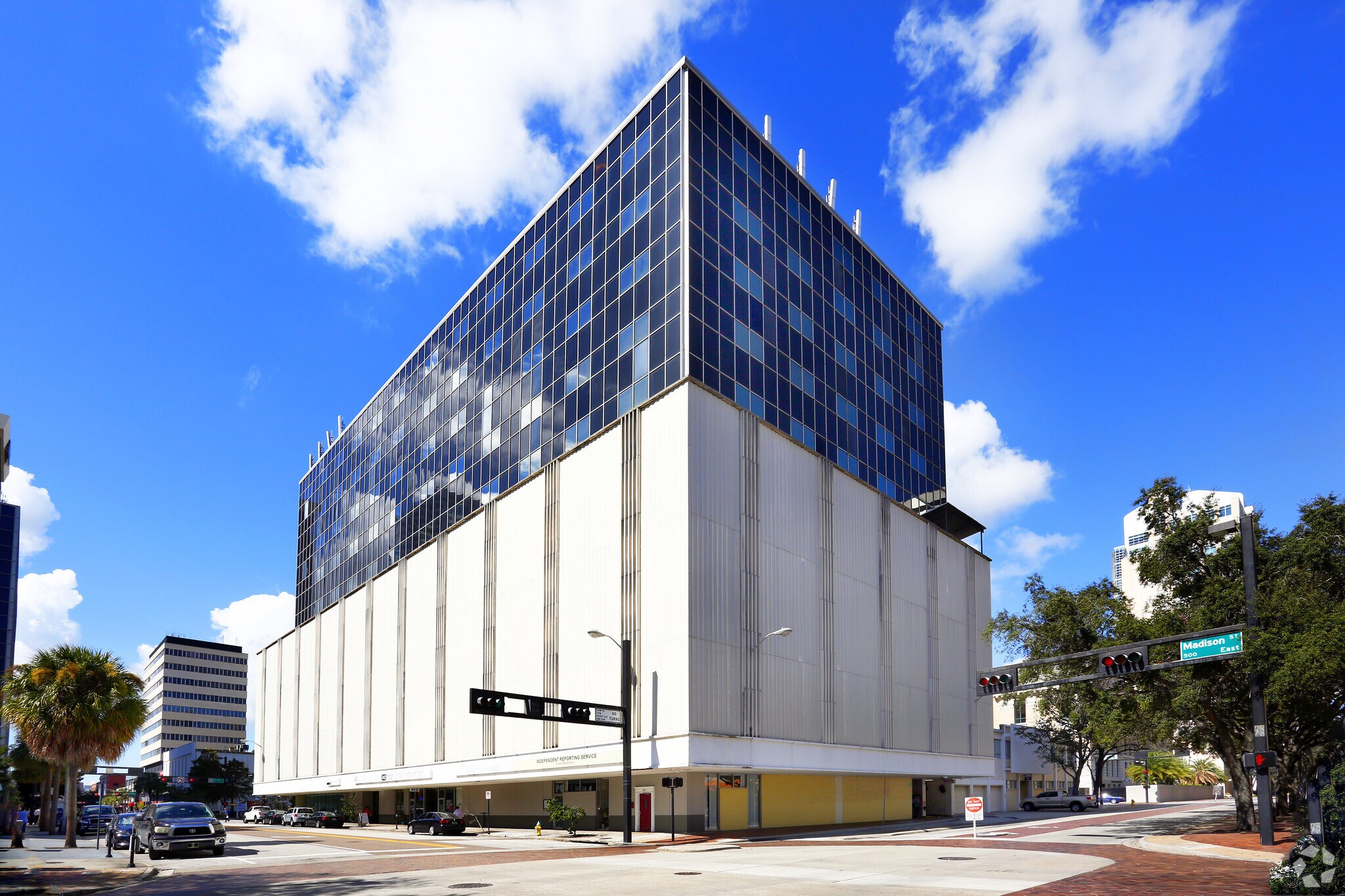 418 E Madison St, Tampa, FL à louer Photo principale– Image 1 sur 7