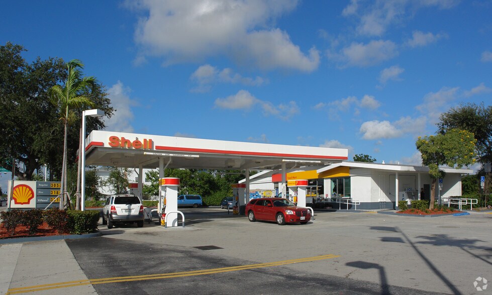 4701 W Sunrise Blvd, Plantation, FL à vendre - Photo principale – Image 1 sur 17