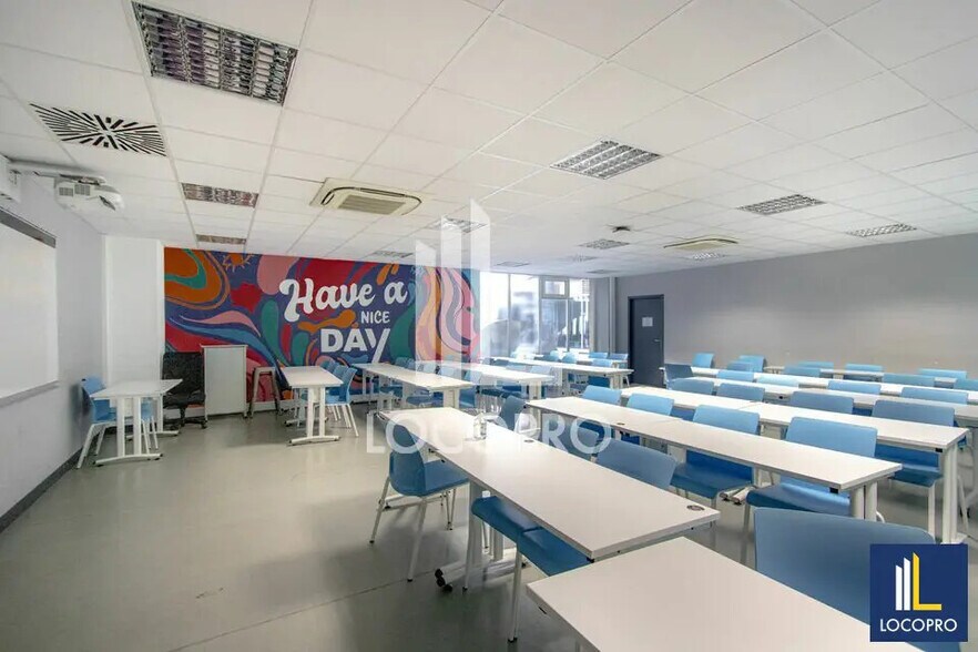 Bureau dans Aix-en-Provence à louer - Photo de l’immeuble – Image 3 sur 9