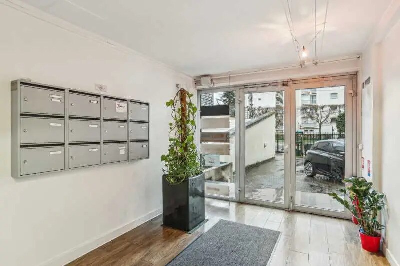 Bureau dans Puteaux à louer - Photo de l’immeuble – Image 2 sur 4