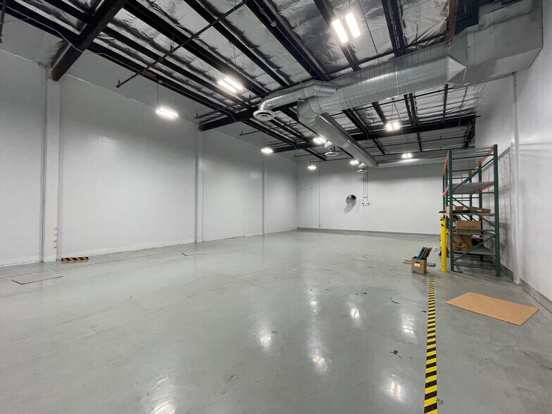 3144 W Adams St, Santa Ana, CA à louer - Photo intérieure – Image 3 sur 13