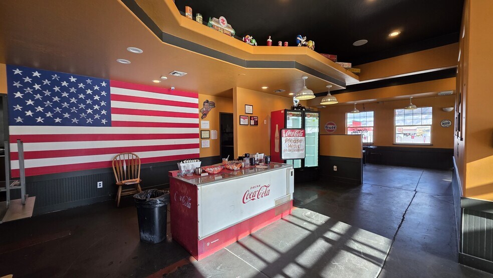 2100 S Main St, Nephi, UT à vendre - Photo de l’immeuble – Image 3 sur 14