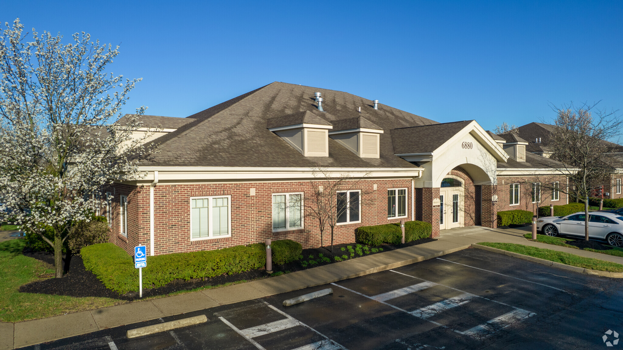 6880 Perimeter Dr, Dublin, OH à vendre Photo principale– Image 1 sur 8