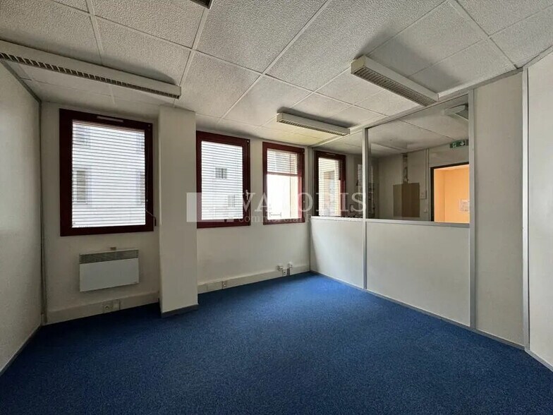 Bureau dans Lyon à louer - Photo de l’immeuble – Image 3 sur 7