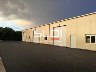 Plus de détails pour Local d'activités à louer