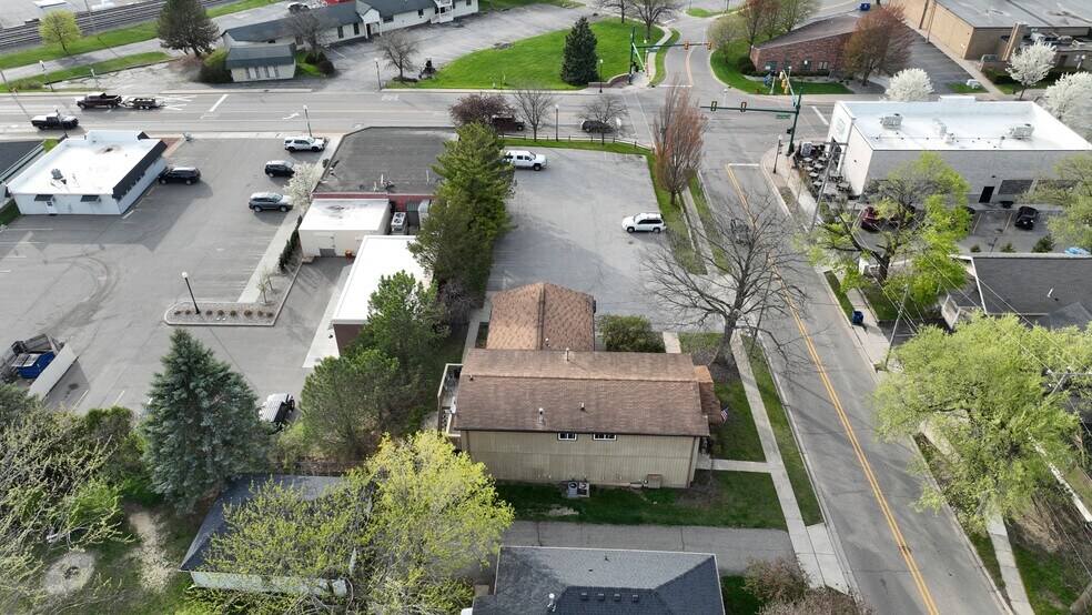 11522 Davis St, Grand Blanc, MI à vendre - Photo de l’immeuble – Image 2 sur 43