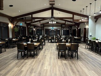 Plus de détails pour 350 Reach St, Uxbridge, ON - Local commercial à louer