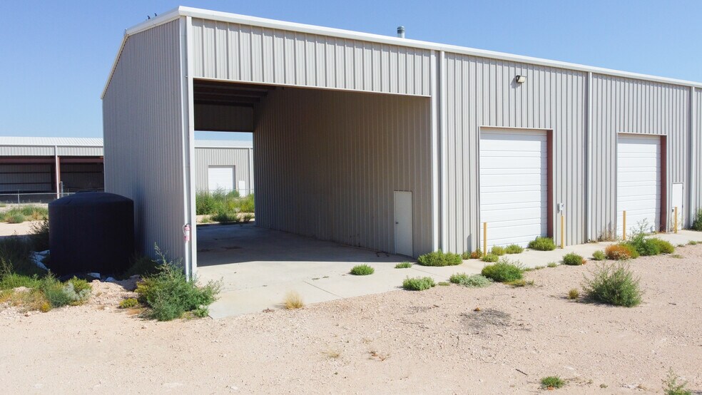 3115 N County Road 1107, Midland, TX à louer - Photo de l’immeuble – Image 3 sur 16