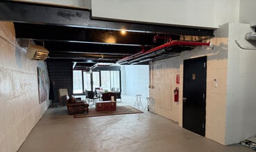 186 Greenpoint Ave, Brooklyn, NY à louer Photo intérieure– Image 2 sur 6