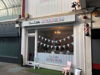 Plus de détails pour 206-214 Eltham High St, Londres - Local commercial à vendre