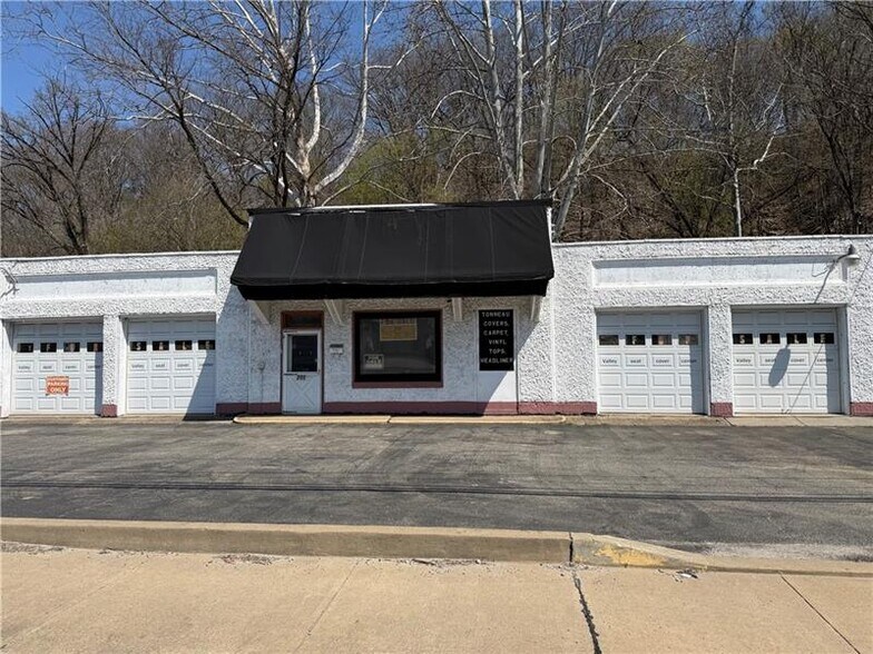 200 Freeport St, New Kensington, PA à vendre - Photo de l’immeuble – Image 3 sur 3
