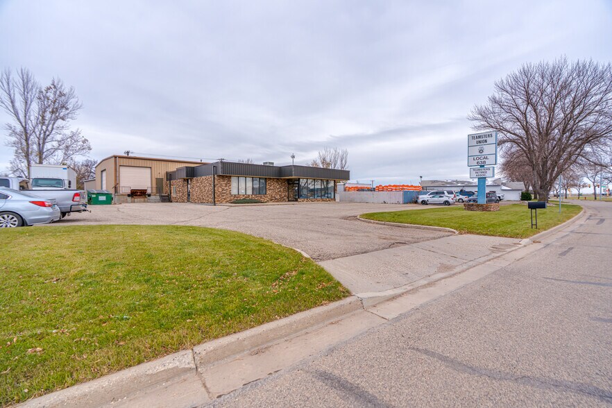 1100 Basin Ave, Bismarck, ND à vendre - Photo de l’immeuble – Image 3 sur 44