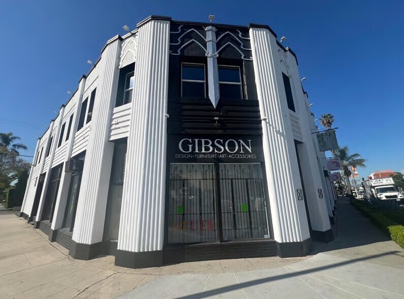 7350 Beverly Blvd, Los Angeles, CA à louer - Photo de l’immeuble – Image 2 sur 4