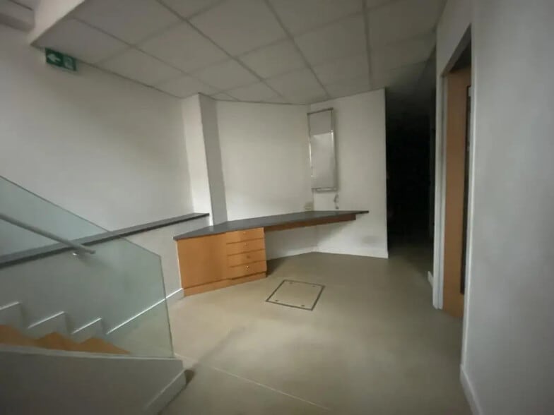 Local commercial dans Paris à vendre - Photo de l’immeuble – Image 3 sur 6