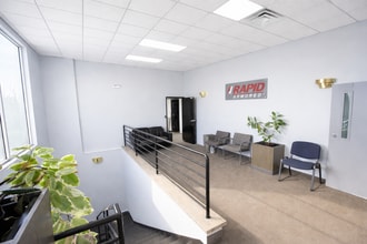 205 E 1st Ave, Roselle, NJ à louer Photo intérieure– Image 1 sur 13