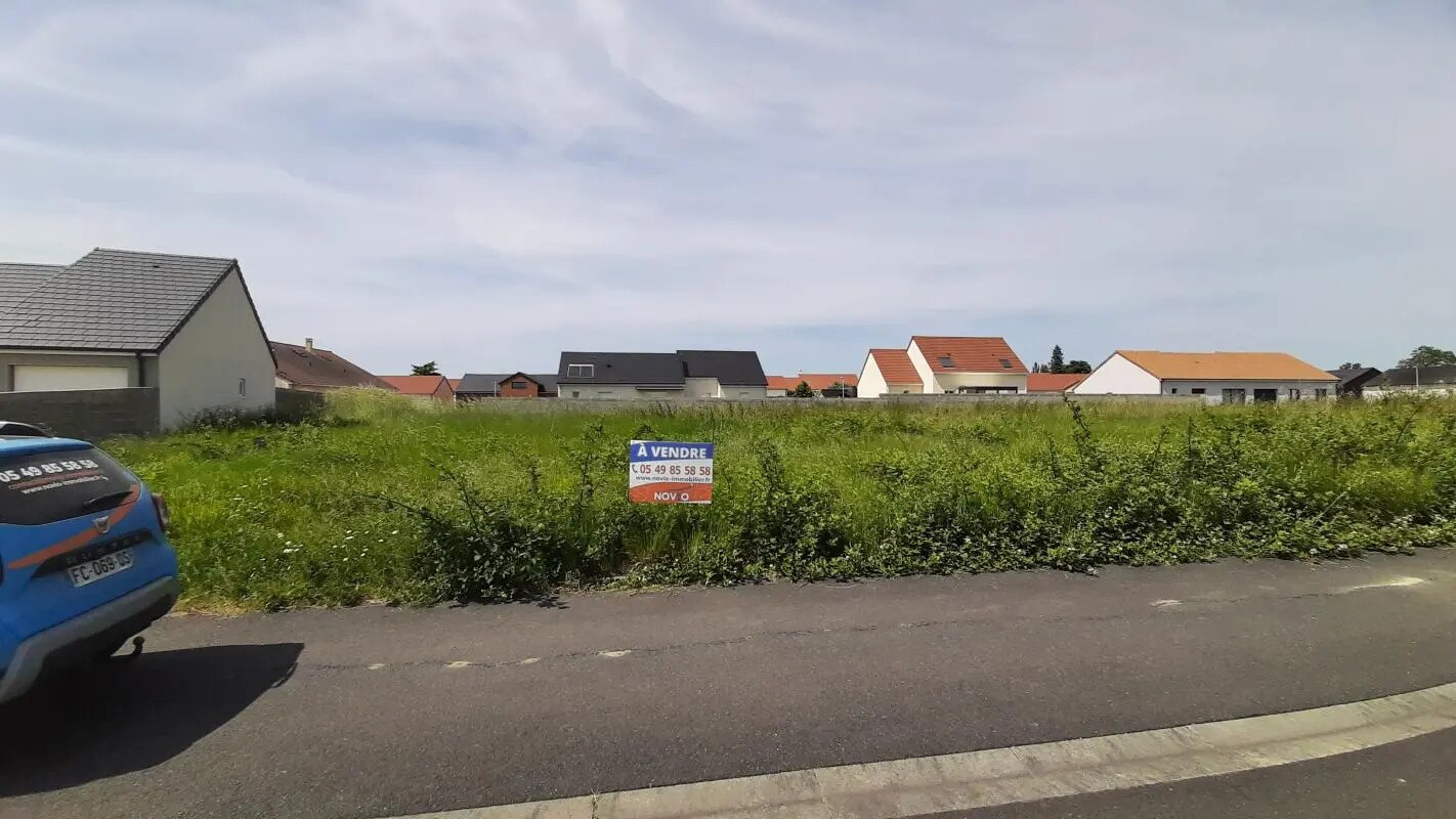 Terrain dans Châtellerault à vendre Photo de l’immeuble– Image 1 sur 4