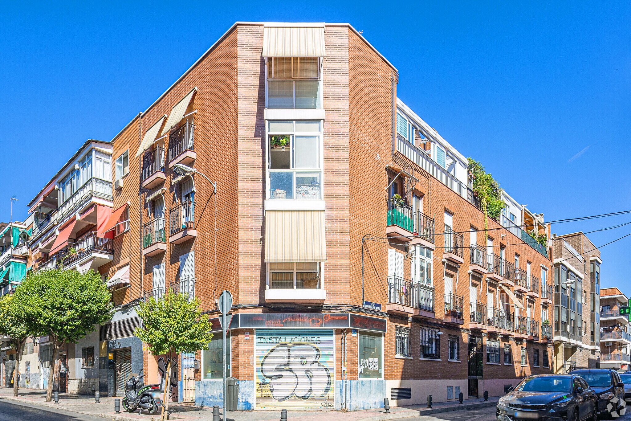 Calle de los Hermanos del Moral, 68, Madrid, Madrid à vendre Photo principale– Image 1 sur 3