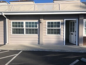 333 Shipyard Way, Newport Beach, CA à louer Photo intérieure– Image 1 sur 10