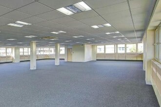 Unit 3 & 4, The Pavilions, Ruscombe Business Park, Knowl Hill à louer Photo intérieure– Image 2 sur 3