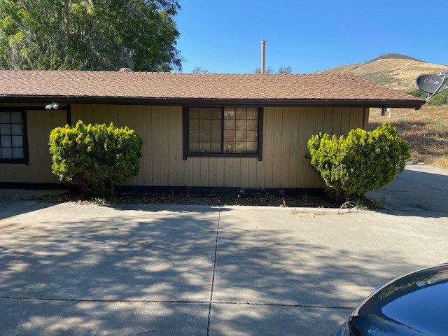 5665 Campbell Rd, Lompoc, CA à vendre - Photo de l’immeuble – Image 3 sur 16