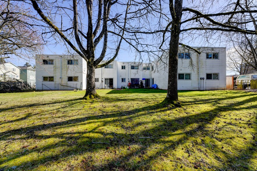 213 SE 192nd Ave, Portland, OR à vendre - Photo de l’immeuble – Image 2 sur 24