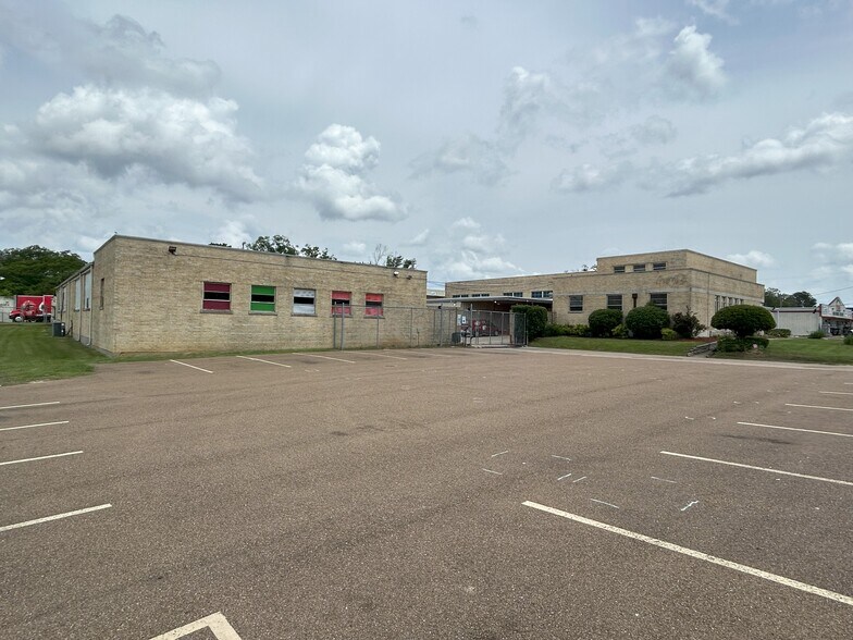 310 W Presley Blvd, Mccomb, MS à vendre - Photo de l’immeuble – Image 3 sur 16