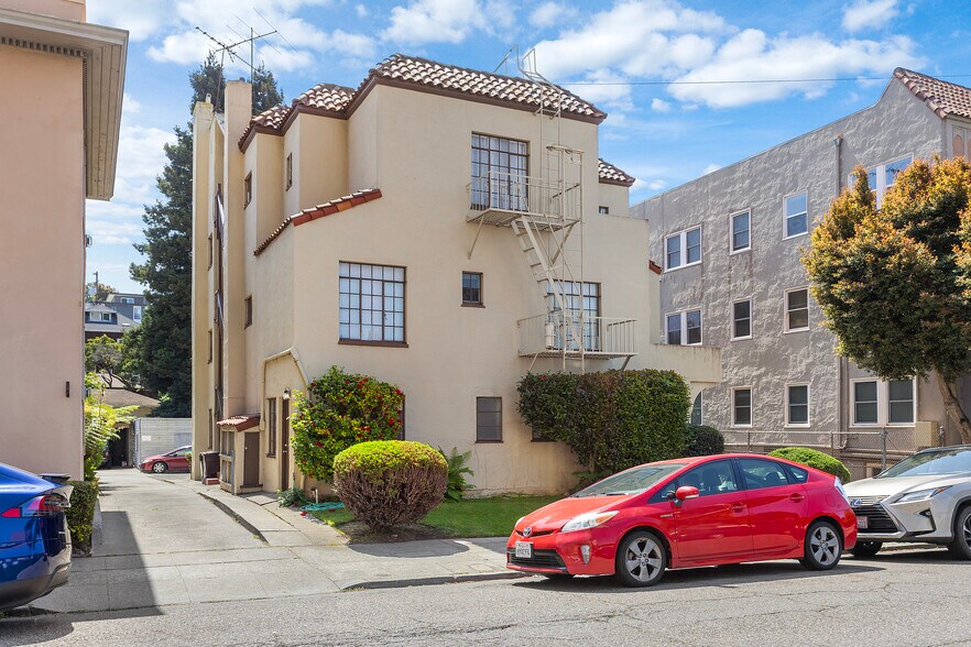 83 Glen Ave, Oakland, CA à vendre - Photo de l’immeuble – Image 3 sur 18