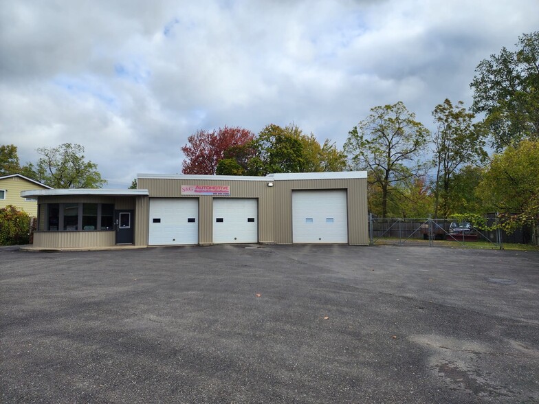 208 Ridge Rd, Fort Erie, ON à vendre - Photo de l’immeuble – Image 2 sur 19
