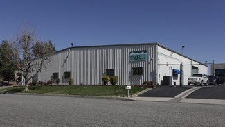 Plus de détails pour 10905 Hemlock Ave, Fontana, CA - Industriel/Logistique à louer