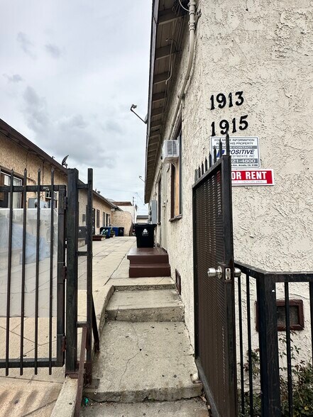 1909 Johnston St, Los Angeles, CA à vendre - Photo de l’immeuble – Image 3 sur 7