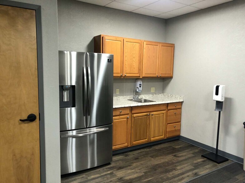 7510 N Broadway Ext, Oklahoma City, OK à louer - Photo intérieure – Image 2 sur 4