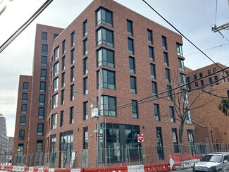 Plus de détails pour 2049 Nameoke Ave, Far Rockaway, NY - Local commercial à louer